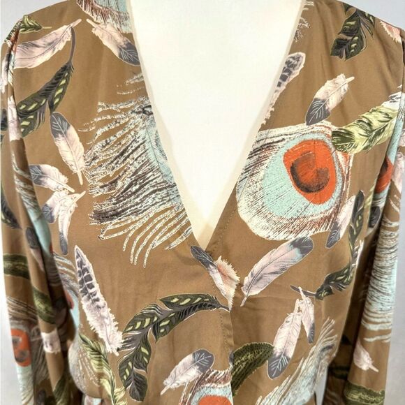 Buddy Love long sleeve mocha feather print faux wrap romper size small NWT - Picture 3 of 6